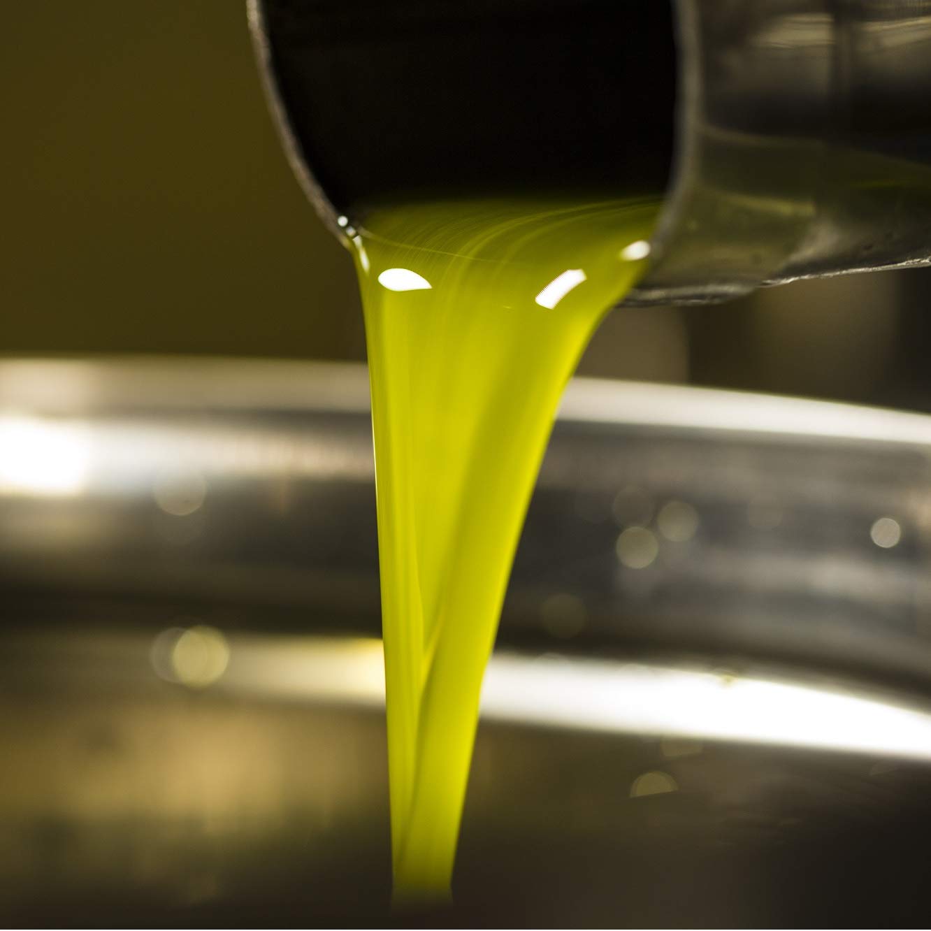 Garlic Olive Oil – Extra Virgin Olive Oil (250 ml)